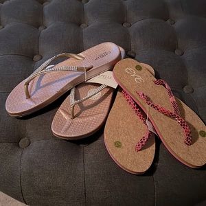 2 pairs of new pink flip flops size 9, new with tags